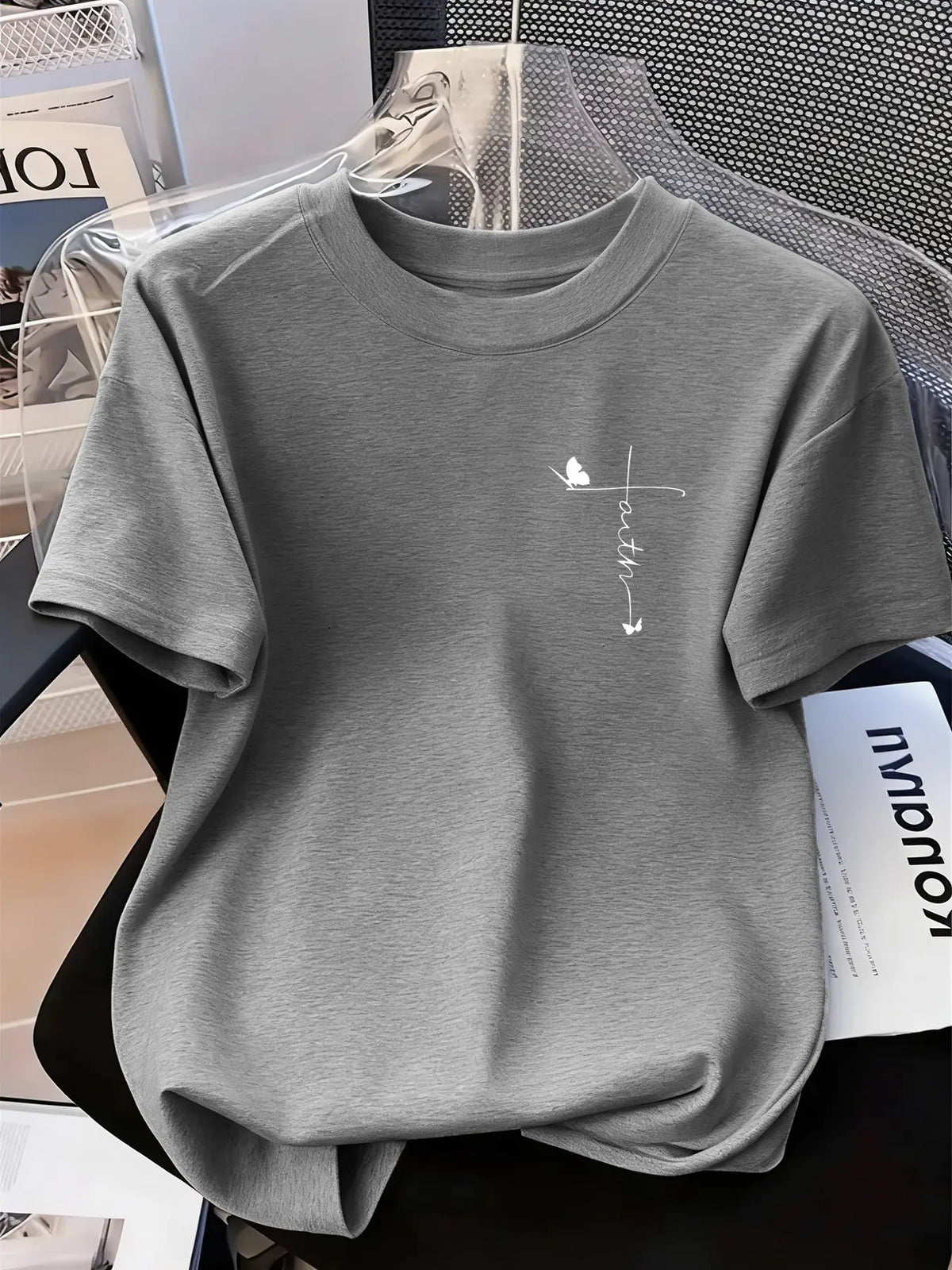 Women's Creative Geometric Iron-On Print Comfortable Loose Fit Casual Slight Stretch Round Neck T-Shirt, Stylish Everyday Daily Wear, Perfect for All Seasons