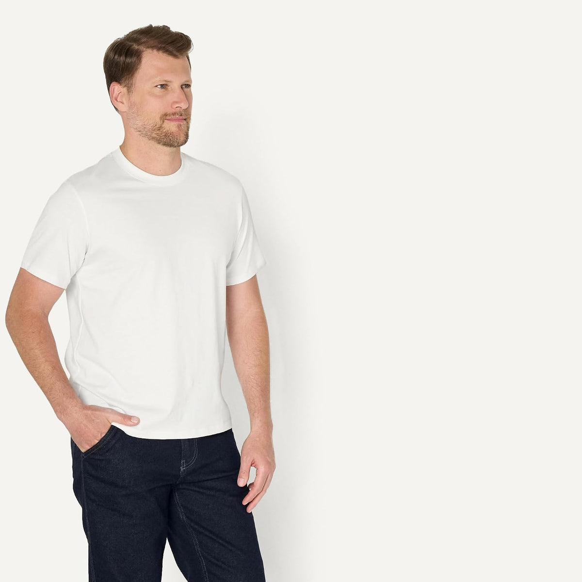 Amazon Essentials Men's Relaxed Fit Cotton Jersey T-Shirt